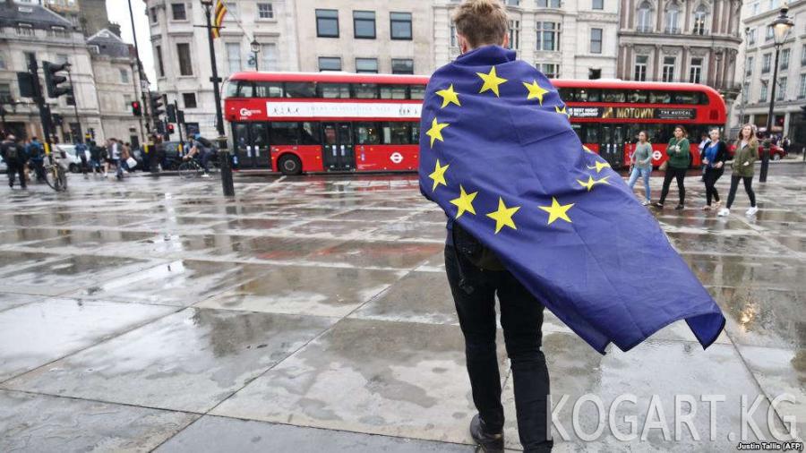 Британия парламенти Евробиримдиктен чыгуу жараянын баштоого уруксат...