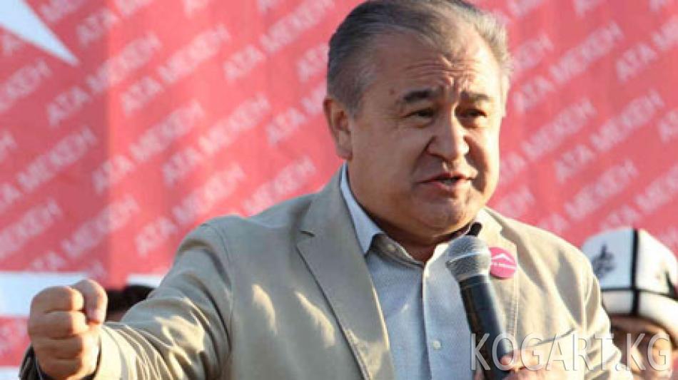 Жогорку Сот Өмүрбек Текебаевди камакта калтырды