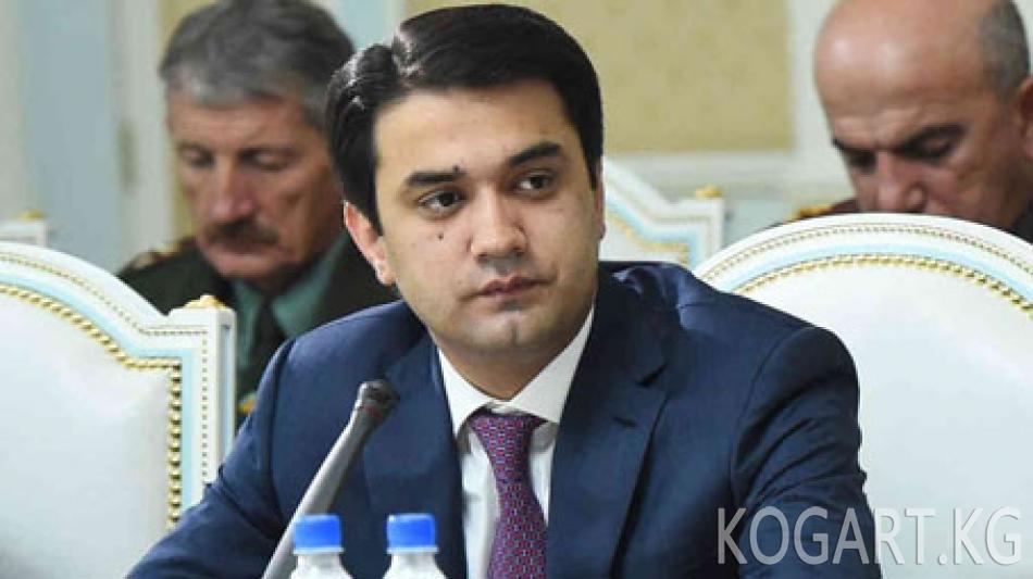 Рустам Эмомали расмий түрдө Дүйшөмбүнүн мэри кызматына киришти