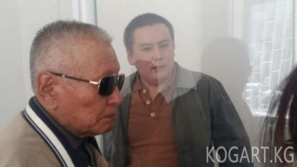 Казакстанда активисттер камактагы журналисттин сабалганын аныктоого...