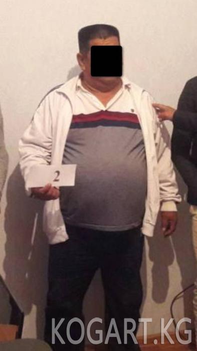 Жалал-Абаддын милиция кызматкерлери оор кылмышка шектүү жаранды...