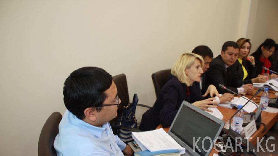 Казакстанда ММКлар жөнүндө мыйзам долбоорун өзгөртүүнү сунушташууда