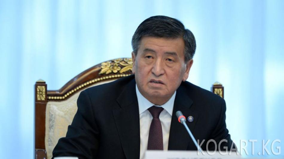Жээнбеков: Бир туугандарымды, үй-бүлөмдү башкарууга аралаштырбайм